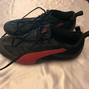 Puma running shoes like new.